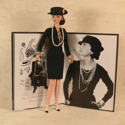 Одна история. \"Маленькое черное платье\": как Коко Шанель стала иконой стиля  - 24 Канал