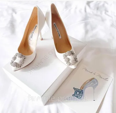 Туфли атласные бежевые manolo blahnik размер 37-40 — цена 3400 грн в  каталоге Туфли ✓ Купить женские вещи по доступной цене на Шафе | Украина  #65289629