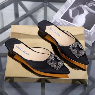 Туфли Manolo Blahnik купить по цене 37500₽ в Москве | LUXXY