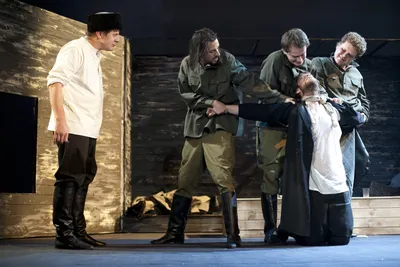 Дни Турбиных» – спектакль театра «Мастерская» – официальный сайт |  Санкт-Петербург