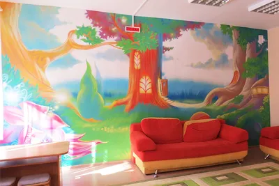 Граффити как лекарство. Молодые художники разрисовывают стены Могилевской  областной детской больницы