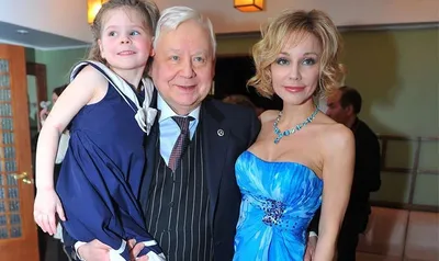 Как выглядит младшая дочь Олега Табакова: вдова опубликовала фото 14-летней  девочки | Lifestyle | Селдон Новости