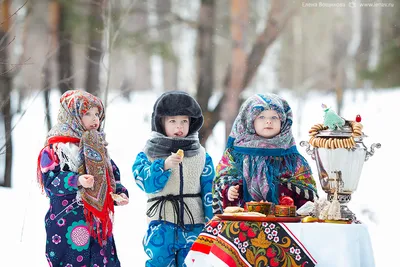Детская фотосессия на Масленицу в лесу - Семейный и детский фотограф Елена  Вощикова