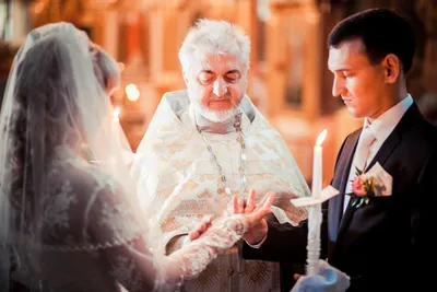 Священник на свадьбе - 76 photo