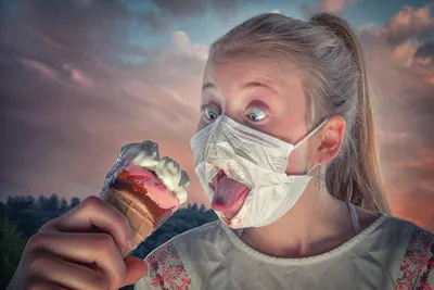 Обои на рабочий стол Девочка в медицинской маске ест мороженое, by John  Wilhelm, обои для рабочего стола, скачать обои, обои бесплатно