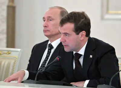 Штраф за нарушения ПДД могут повысить лишь пьяным водителям - Медведев |  Российское агентство правовой и судебной информации - РАПСИ