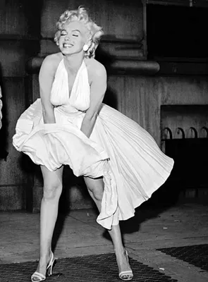 Задравшаяся юбка Мэрилин Монро: как ножки скандальной блондинки  взбудоражили Америку | Байки из прошлого | Дзен