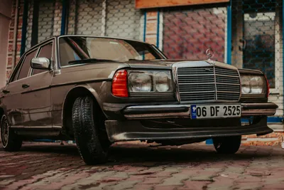 I Bought a W123 Mercedes-Benz 300D Because I Like Pain | Out Motorsports