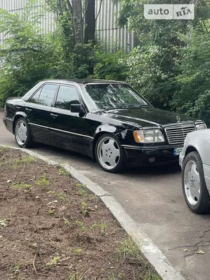 Волк в овечьей шкуре. На продажу выставили Mercedes W124 с мотором от BMW M1