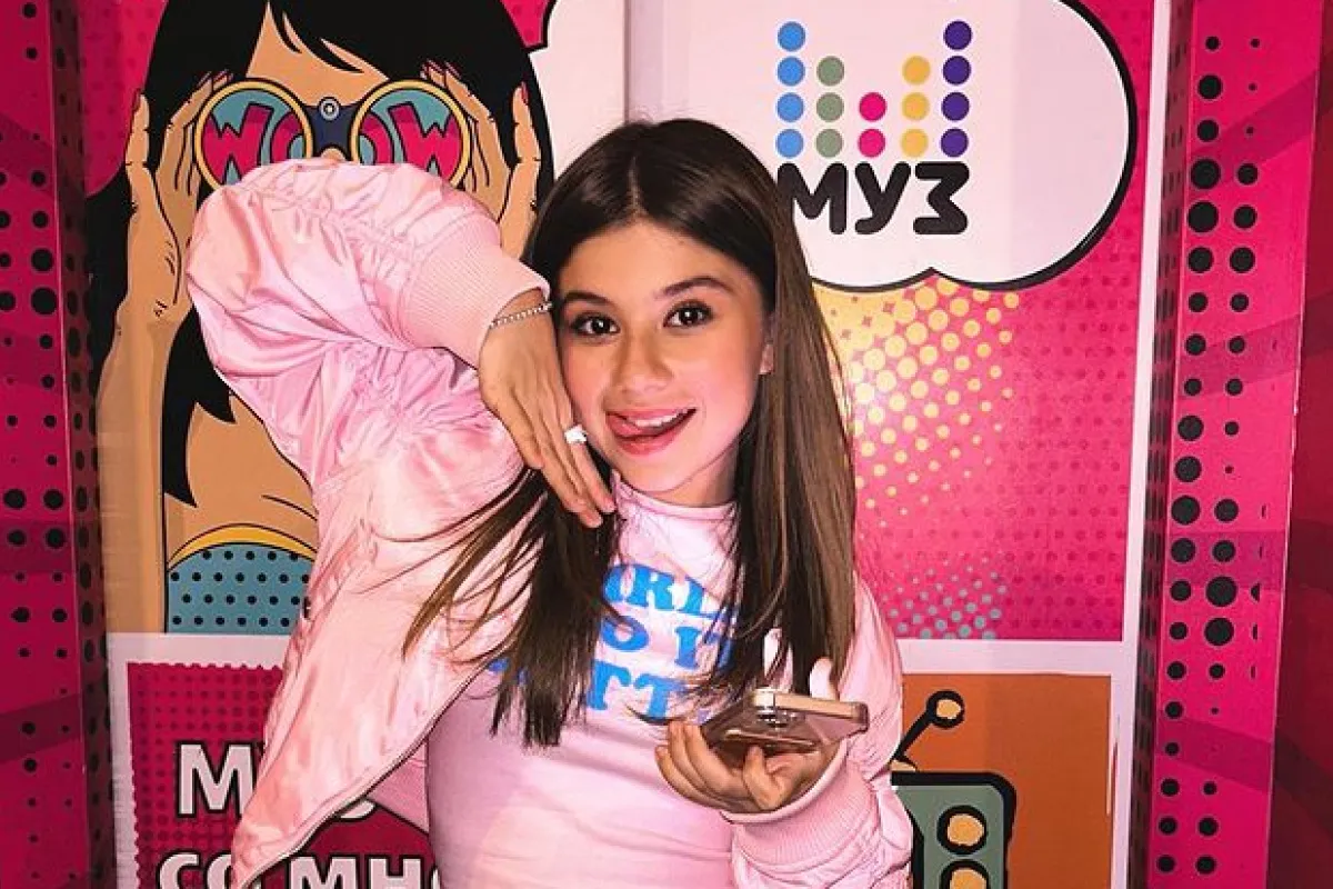 Почему 13-летняя блогер Милана Хаметова приемная дочь Давы: биография Миланы Хаметовой - 3 июня 2023 - НГС Почему 13-летняя блогер Милана Хаметова приемная дочь Давы: биография Миланы Хаметовой - 3 июня 2023 - НГС