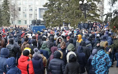 Мы уже 20 минут умираем! Здесь дети!» По чьей вине пять лет назад в «Зимней  вишне» сгорели 60 человек?: Общество: Россия: Lenta.ru