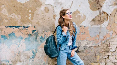 Женская джинсовая сумка на плечо Тюльпан 4 – заказать на Ярмарке Мастеров –  QD0GIRU | Сумка-мешок, Аша
