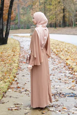Стильные мусульманские платья - 88 фото