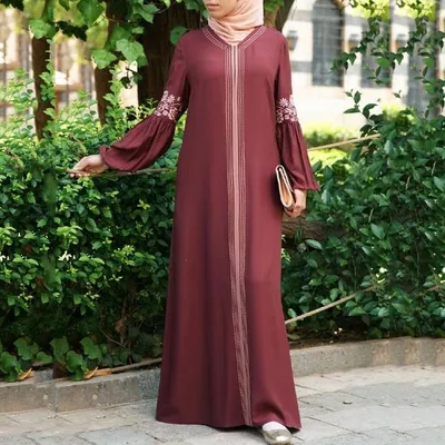 Женское мусульманское кружевное платье, модное платье с v-образным вырезом  и длинным рукавом, с принтом, … | Abayas fashion, Abaya designs, Muslimah  fashion outfits