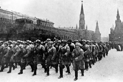 Парад 7 ноября 1941-го: Как это было - Российская газета