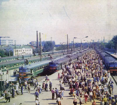 Типичные остановочные пункты Московской пригородной зоны. 1970 - 80-е годы.