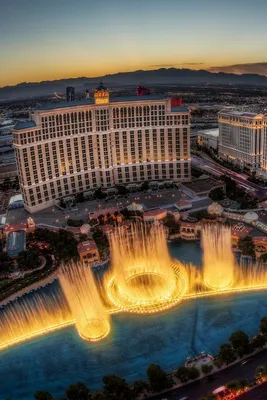 Скачать 800x1200 las vegas, bellagio, лас-вегас, белладжио, отель, фонтан,  панорама обои, картинки iphone 4s/4 for parallax