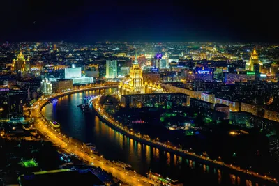 Вид сверху на ночную Москву: обои, фото, картинки на рабочий стол в высоком  разрешении