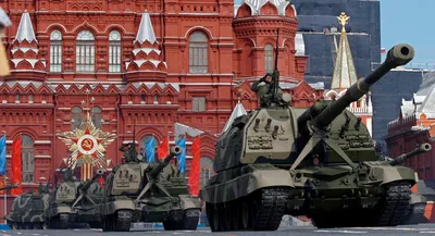 Парад военной техники в Москве - обои на рабочий стол