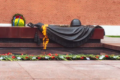Фотография Москва Россия Памятники Военная каска Eternal flame,