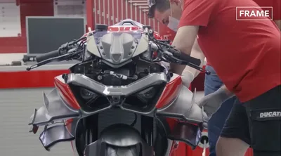Опубликовали видео процесса производства мотоциклов Ducati на заводе в  Италии