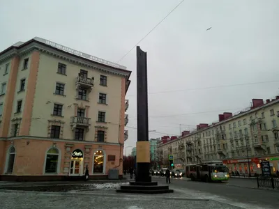 На Пяти Углах открыли стелу «Мурманск — Город-герой»