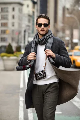 Мужское пальто с шарфом фото