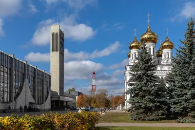 [82+] На октябрьской москва фото