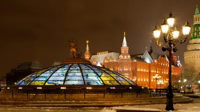 Обои Города Москва (Россия), обои для рабочего стола, фотографии города,  москва , россия, здание, город, москва, столица, ночь, уличный, фонарь,  лампа, зима, снег, статуя, башня, мемориал, памятник, скульптура Обои для  рабочего стола,