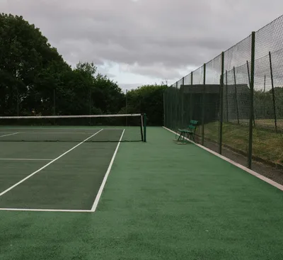 Теннисные корты и услуги в Falcon Club: идеальное место для вашей игры