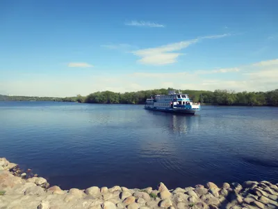 Обои Москва-река, набережная на рабочий стол