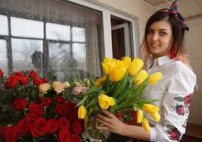 Накануне 8 марта сотрудники МЧС России поздравили женщин - Газета.Ru |  Новости