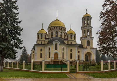 Нальчик (Нальчик, город). Кафедральный собор Марии Магдалины, фотография.  фасады Вид с севера