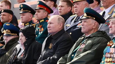 Путин: сегодня бойцы разных национальностей прикрывают друг друга от мин -  РИА Новости, 09.05.2022