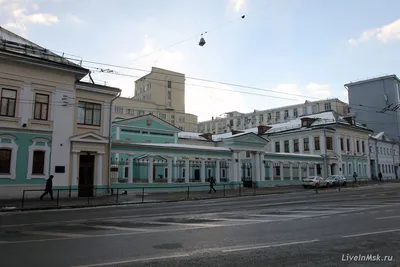 👉Богадельня Куракина и Московский дом национальностей: история и фото