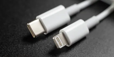 Обзор от покупателя на Наушники Apple EarPods с разъёмом Lightning —  интернет-магазин ОНЛАЙН ТРЕЙД.РУ