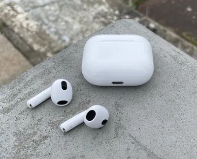 Apple AirPods (3rd Generation) with MagSafe Charging Case | Costco