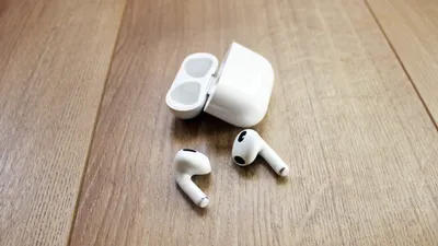 Surprised to say that the iPhone 4 on iOS 7.1.2 works with my 2nd Gen  AirPods : r/airpods