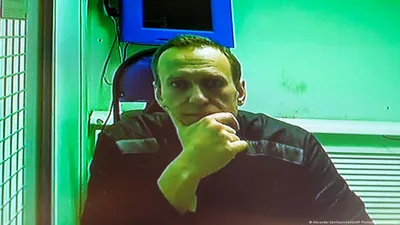 Евросоюз требует немедленно освободить Навального – DW – 02.02.2023