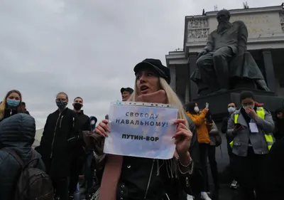 В России прошли акции в защиту Алексея Навального, задержаны более 1000  человек: фото - новости Украины, Мир - LIGA.net