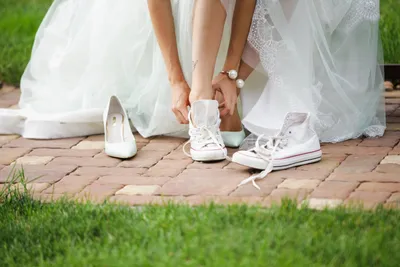 Невеста в кроссовках - 56 фото