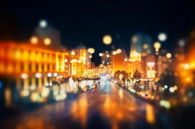 Размытое изображение ночного города с размытым городским пейзажем на заднем  плане. | Премиум Фото