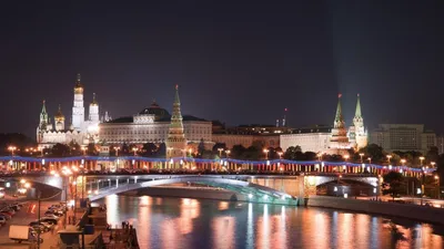 Ночной пейзаж с видом на Кремль - обои на рабочий стол