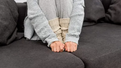 Холодный прием: врачи рассказали о связи зябких ног и тромбоза | Статьи |  Известия