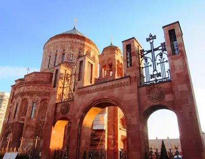 Новая армянская церковь в москве фото