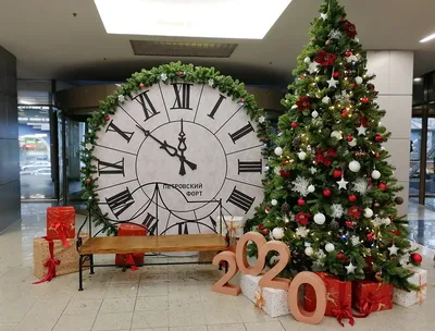 Оформление новогоднего корпоратива 2024 под ключ в Москве: заказать декор  офиса на Новый год