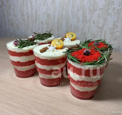 Новогодние торты и трайфлы — купить в Красноярске. Торты, пирожные на  интернет-аукционе Au.ru