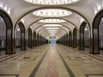 Московское метро празднует юбилей - 80 лет