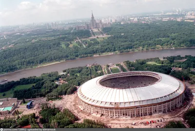 Лужники» вошли в топ-100 стадионов мира по версии FourFourTwo :: Футбол ::  РБК Спорт