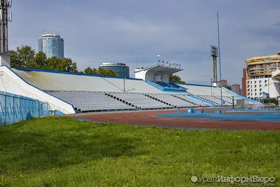В Екатеринбурге торжественно открыли легкоатлетический стадион «Калининец»  | СПОРТ | АиФ Урал